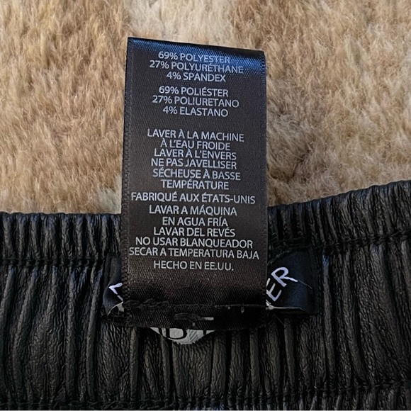 David Lerner Black Faux Leather Elastic Waist Drawstring Shorts Size Small - Picture 8 of 9